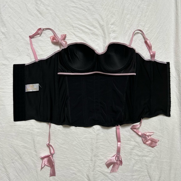 Pink bow corset - Picture 5 of 5